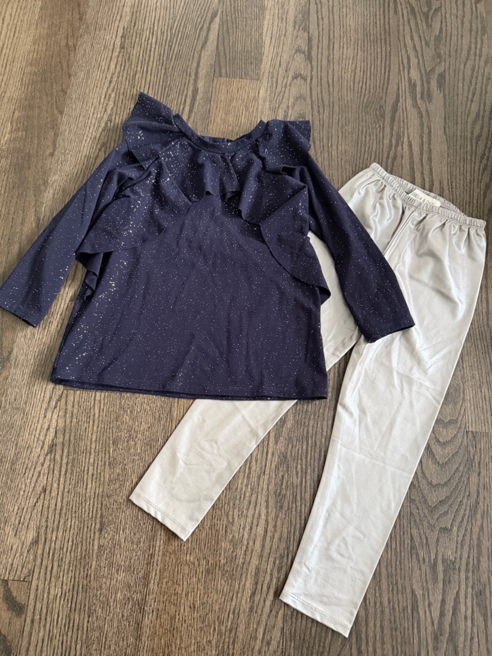 Isobella & Chloe Kids Navy Ruffle Long Sleeve Top with Silver Leggings - size 6